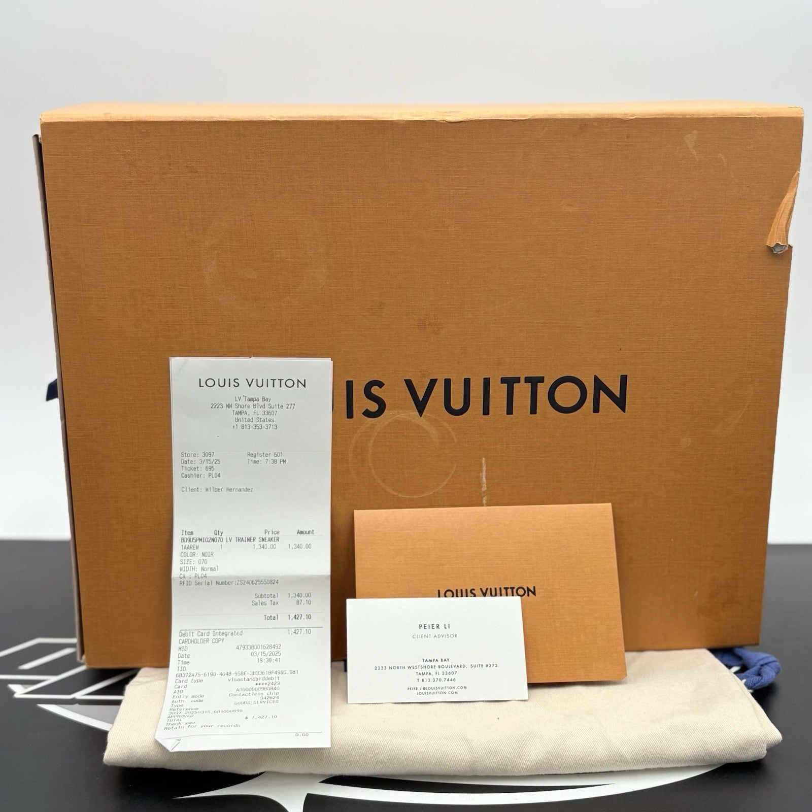 Size 7 LV (8-8.5 US) Louis Vuitton Trainer ' Black ' | GOOD CONDITION!
