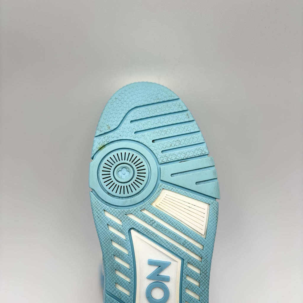 Size 4 LV (5-5.5 US) - Louis Vuitton Trainer ' Sky Blue, White ' | GREAT COND!