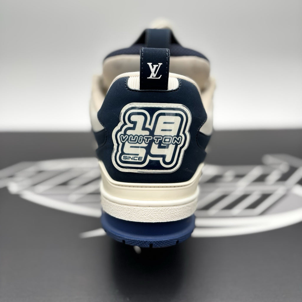 Size 8 LV (9-9.5 US) Louis Vuitton Skate ' Marine ' | GREAT CONDITION