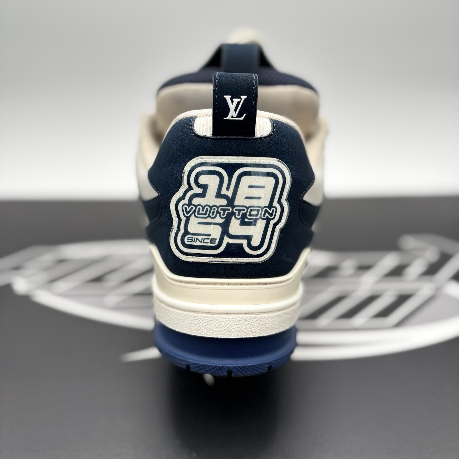 Size 8 LV (9-9.5 US) Louis Vuitton Skate ' Marine ' | GREAT CONDITION
