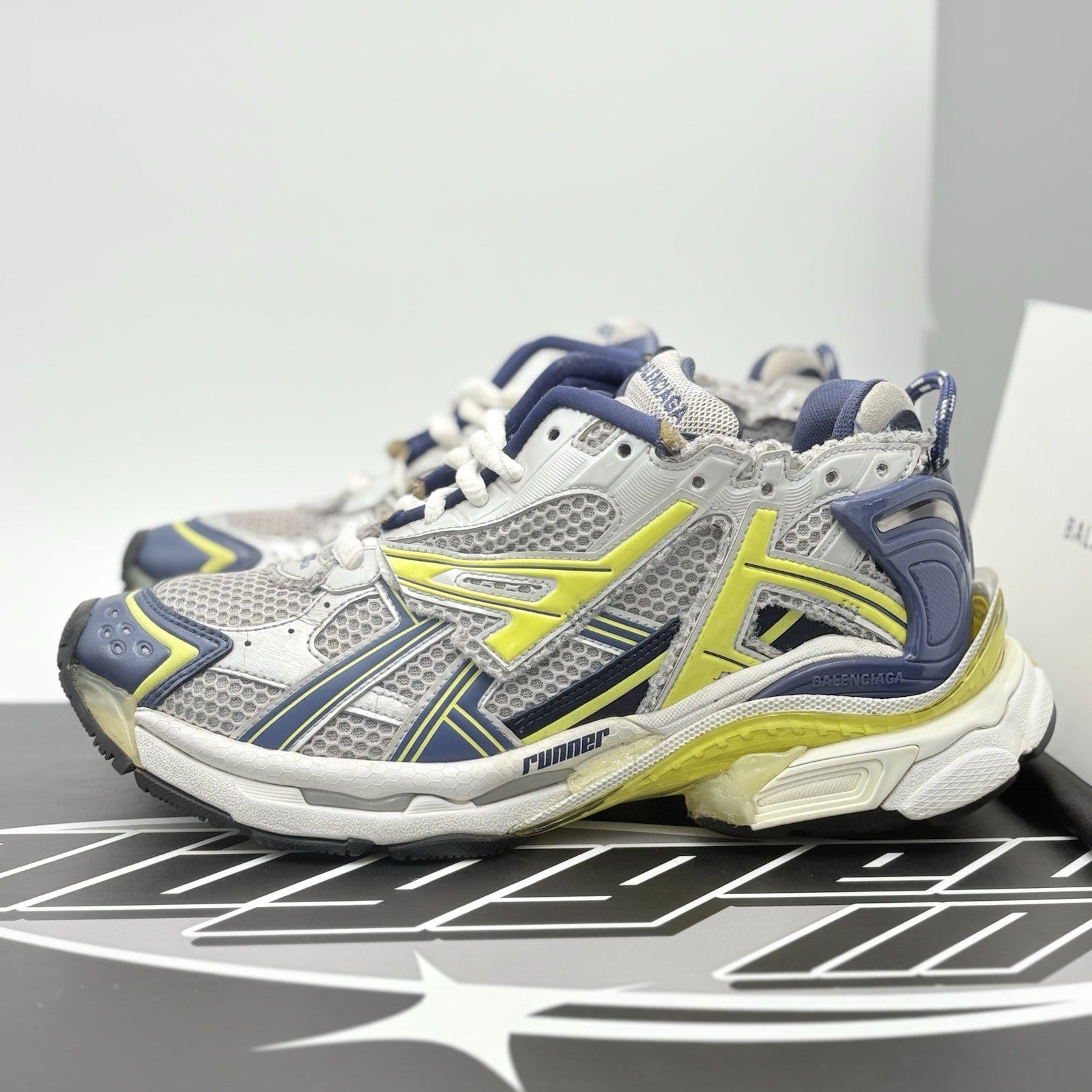 Size 41 (8 US) - Balenciaga Runner ' White Blue Yellow ' | GOOD CONDITION!