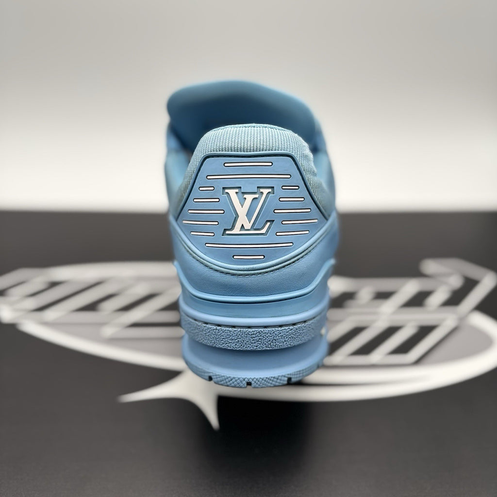 Size 9.5 LV (10.5-11 US) - Louis Vuitton Trainer ' Sky Blue ' | GREAT!