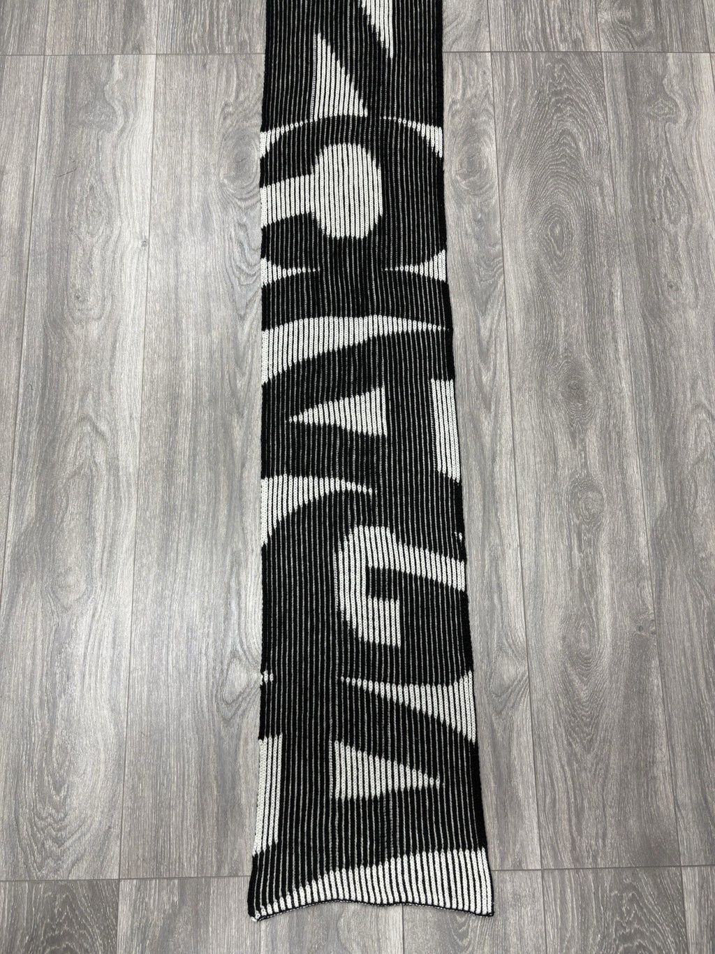 Balenciaga Logo Printed Wool Scarf | NEW!