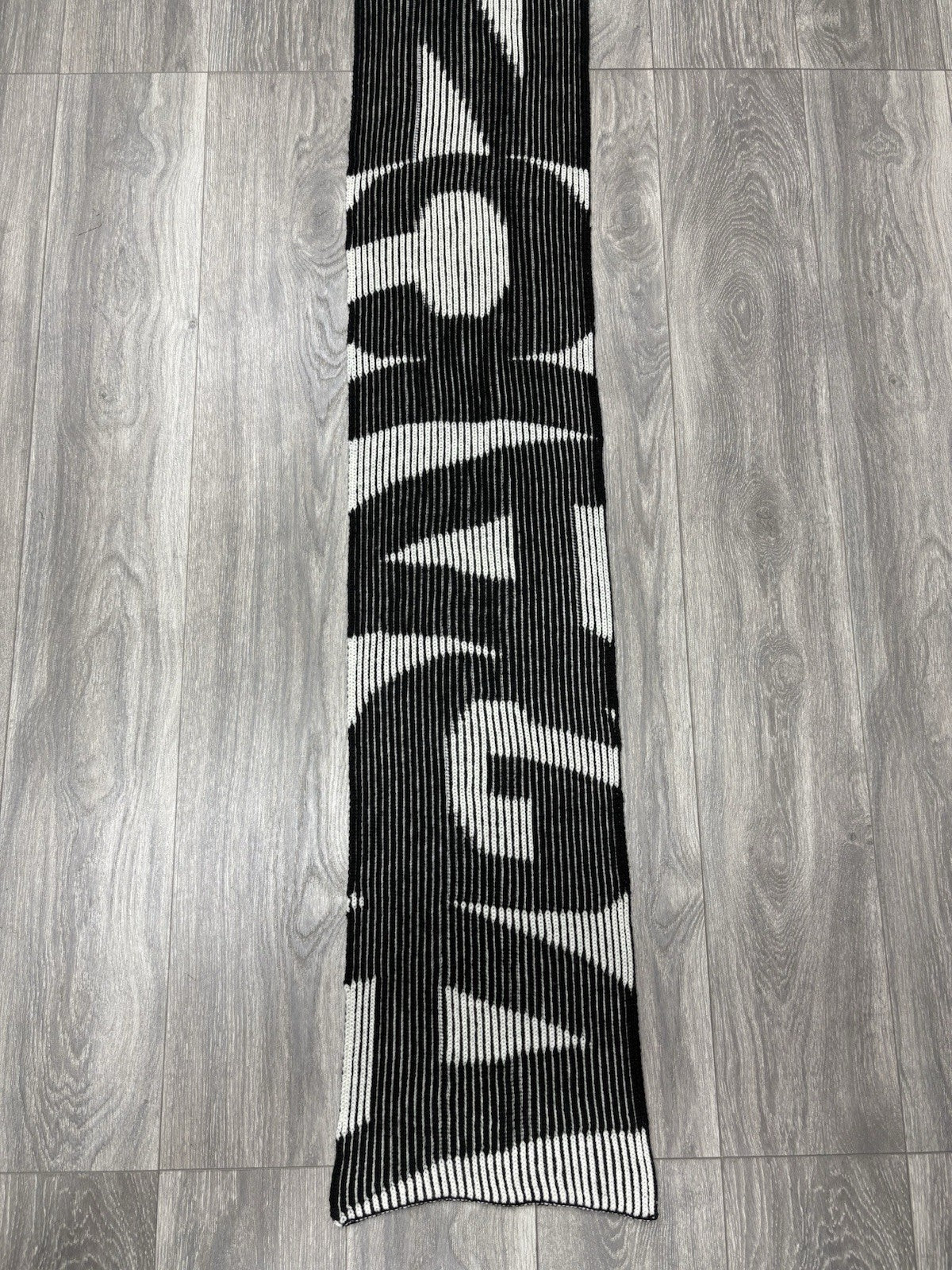 Balenciaga Logo Printed Wool Scarf | NEW!