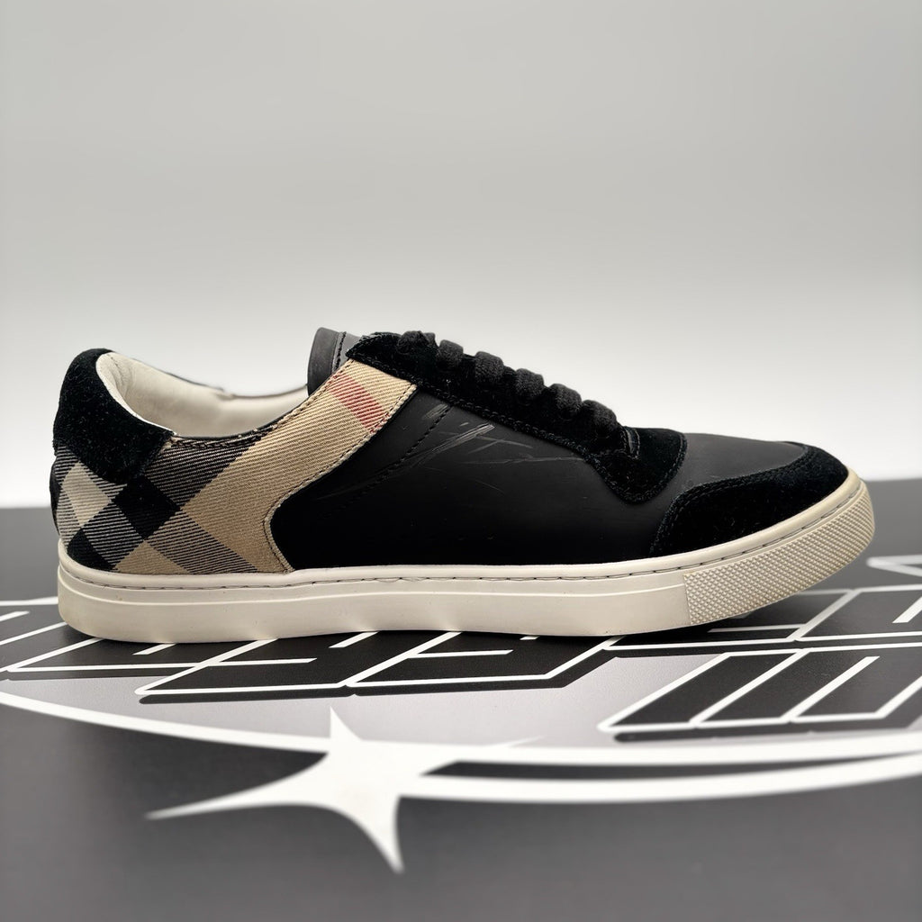 Size 42 (9 US) Burberry House Check ' Black Archive Beige White ' | GREAT COND!