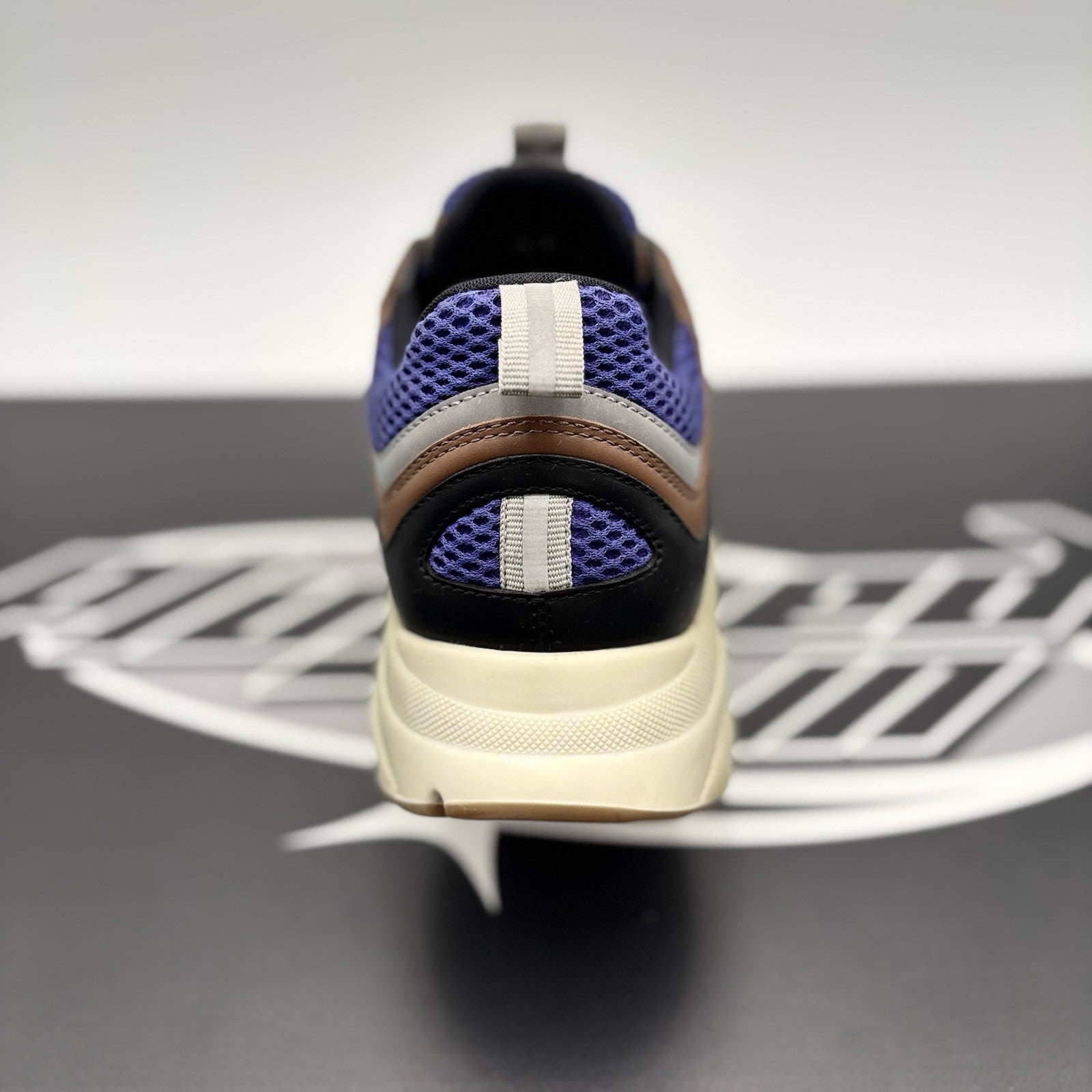 Size 40 (US 7) - Dior B22 Sneaker ‘ Coffee/Violet ‘ | GREAT CONDITION!