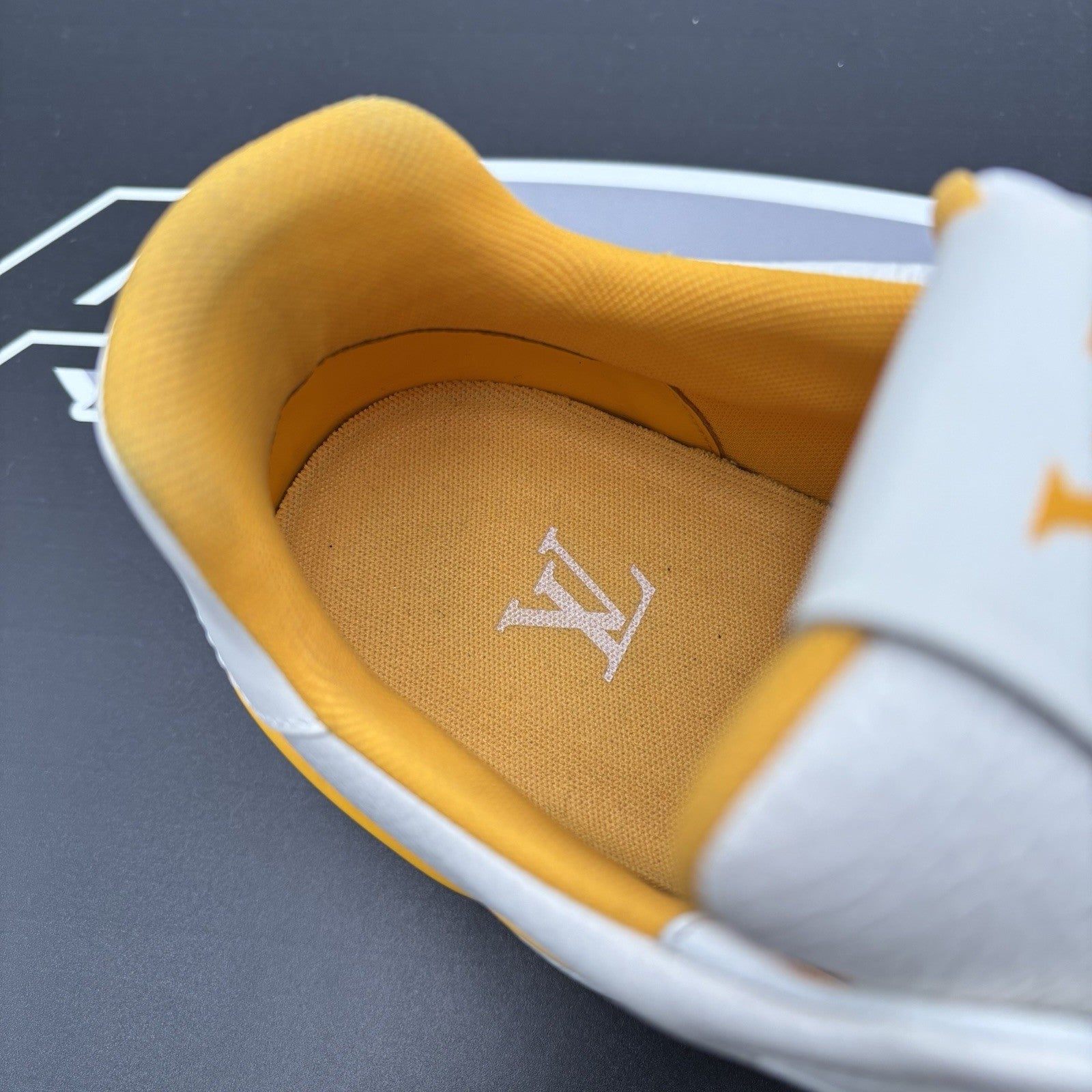Size 40 LV (7-7.5 US) - Louis Vuitton Trainer ' White Yellow ' | GOOD CONDITION!