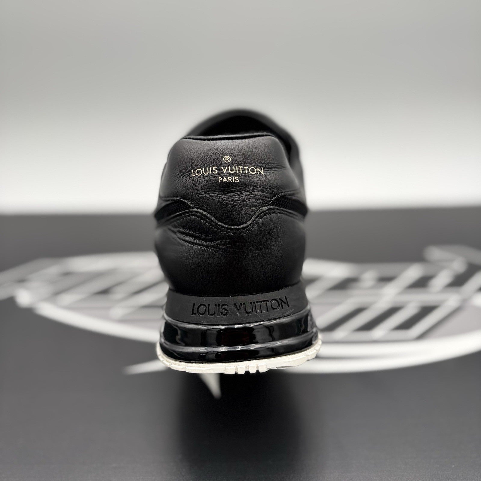 Size 7.5 LV (8.5-9 US) Louis Vuitton Run Away Sneaker ' Black White ' | GOOD!