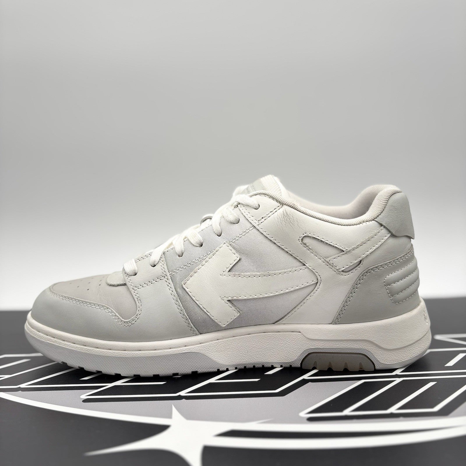Size 43 (10 US) Off-White Out of Office ' Grey White ' | GREAT CONDITION!