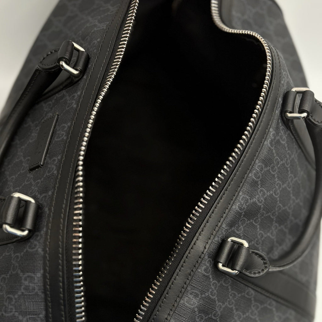 Gucci Carry On Large Duffle Bag ' Gg Supreme - Black ' | GREAT CONDITION!