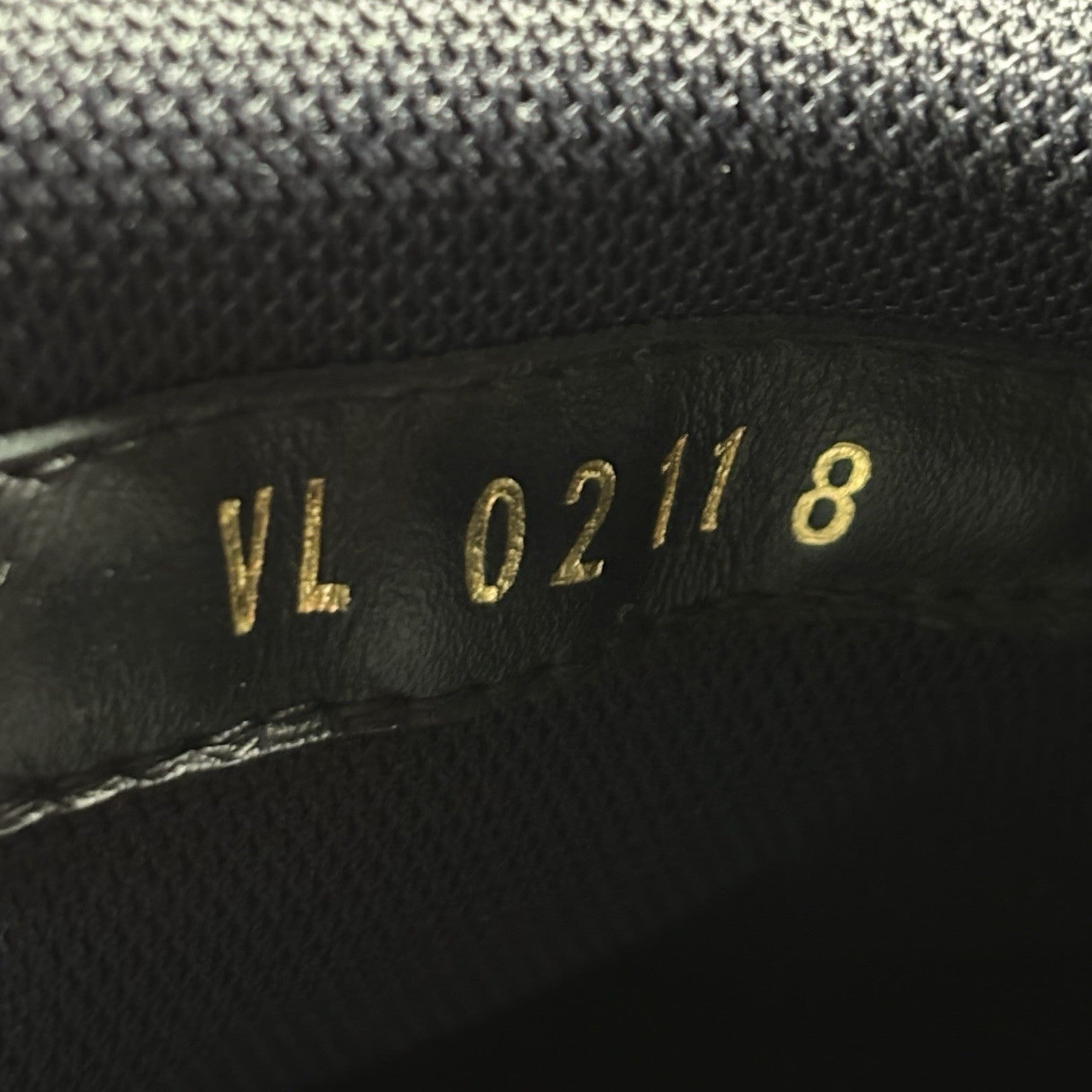 Size 8 LV (9-9.5 US) Louis Vuitton Trainer ' Black Monogram ' | GREAT CONDITION!