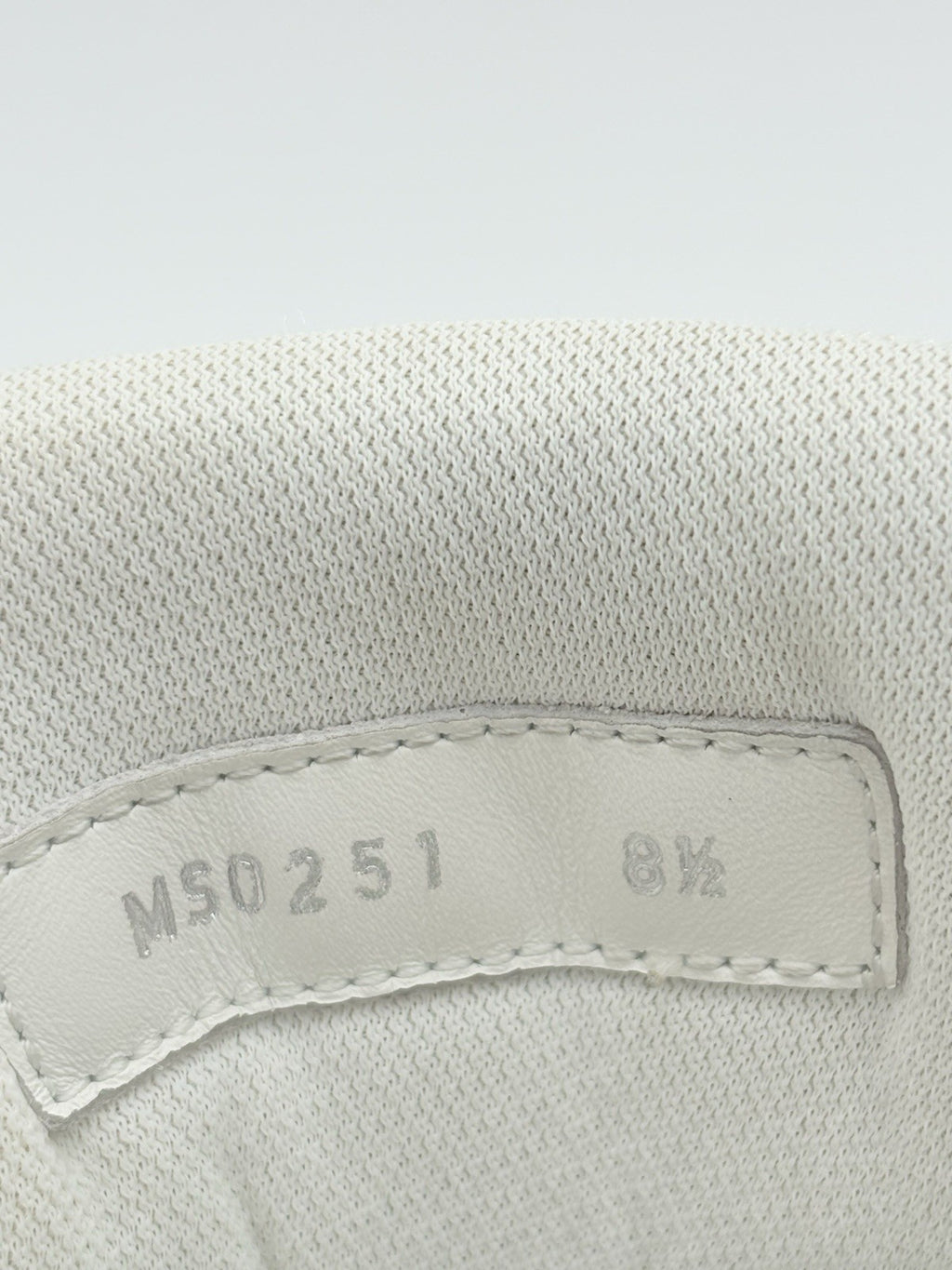 Size 8.5 LV (9.5-10 US) Louis Vuitton Trainer  Denim ' Beige ' | GREAT CONDITION