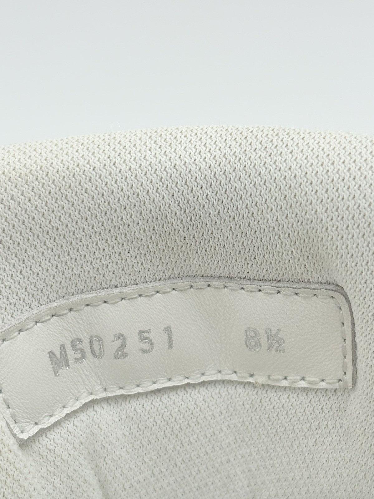 Size 8.5 LV (9.5-10 US) Louis Vuitton Trainer  Denim ' Beige ' | GREAT CONDITION