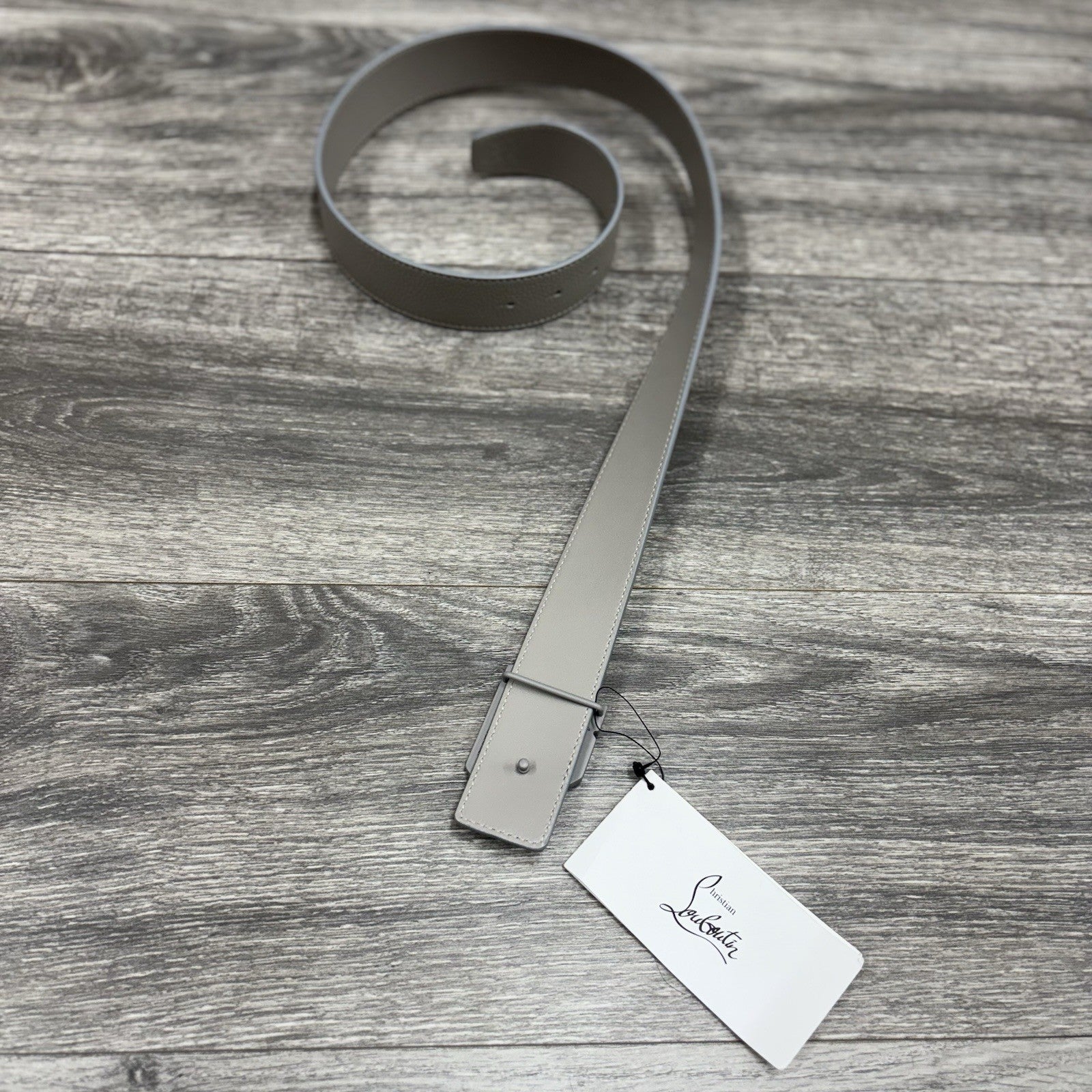 Size 85/34 - Christian Louboutin Happy Rui CL Logo Belt Grey Leather | NEW!