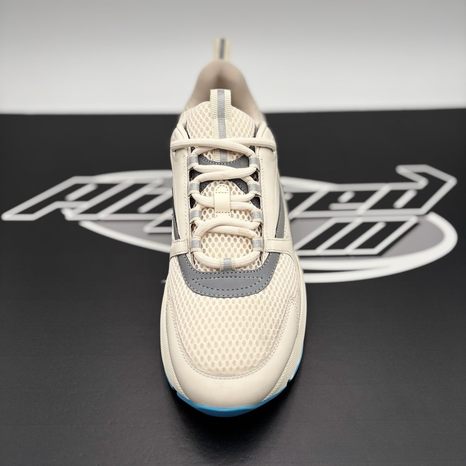 Size 43 (10 US) - Dior B22 Sneaker ' Cream, Light Blue ' | SUPER CLEAN!