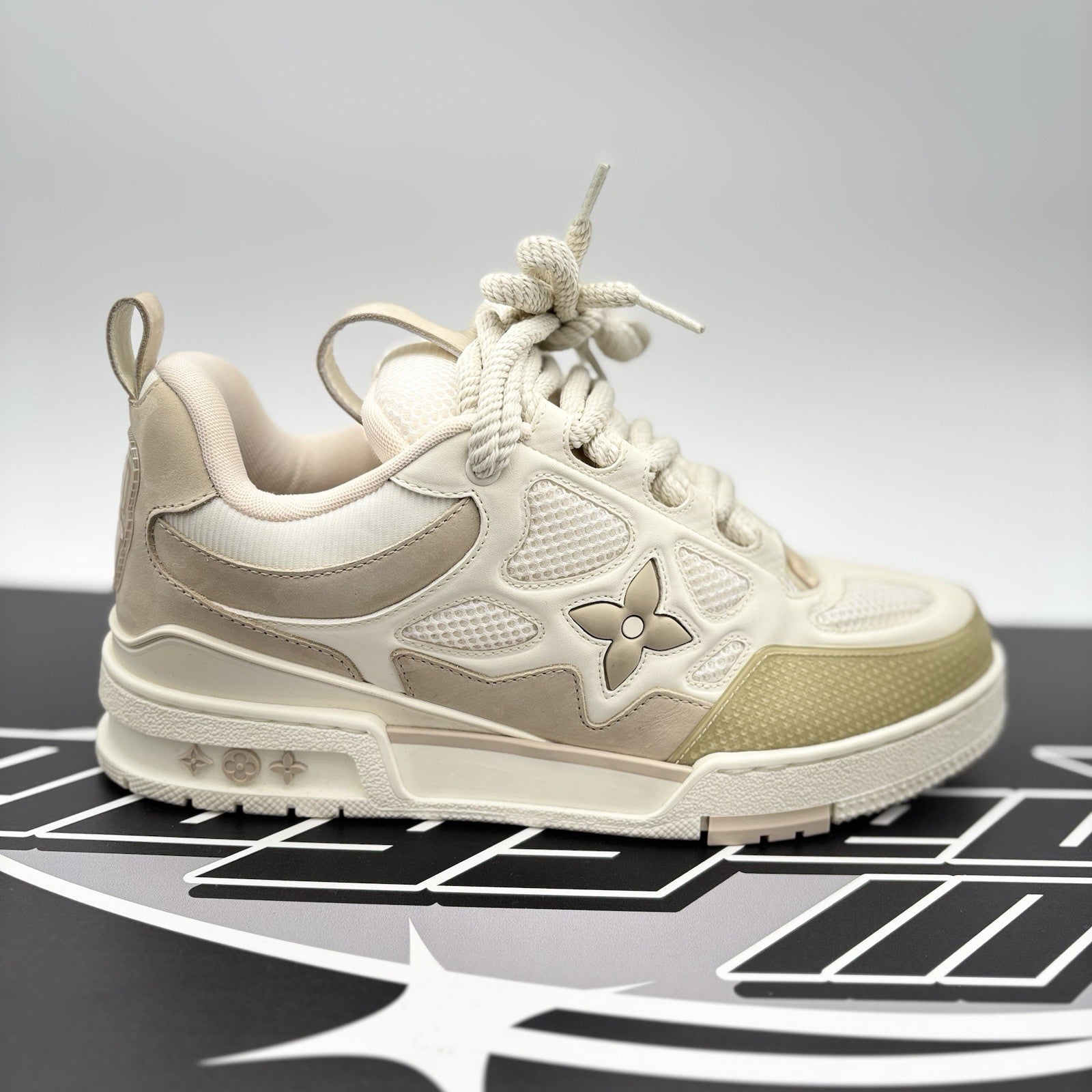Size 7.5 LV (8.5-9 US) - Louis Vuitton Skate ' Beige White ' | GREAT COND!