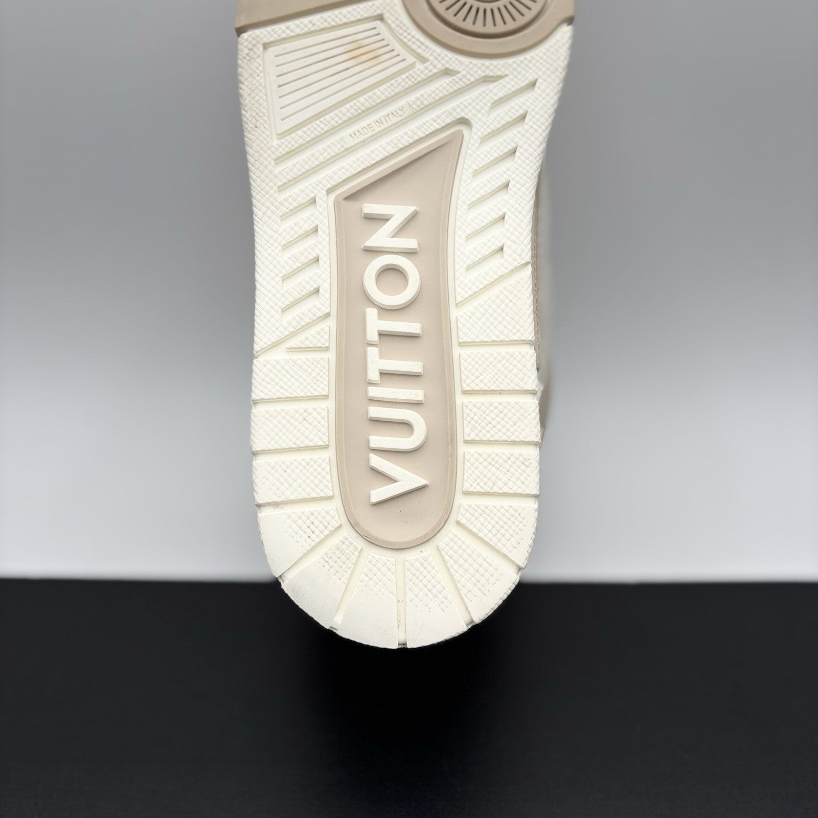 Size 7 LV (8-8.5 US) - Louis Vuitton Skate ' Beige White ' | GREAT COND!