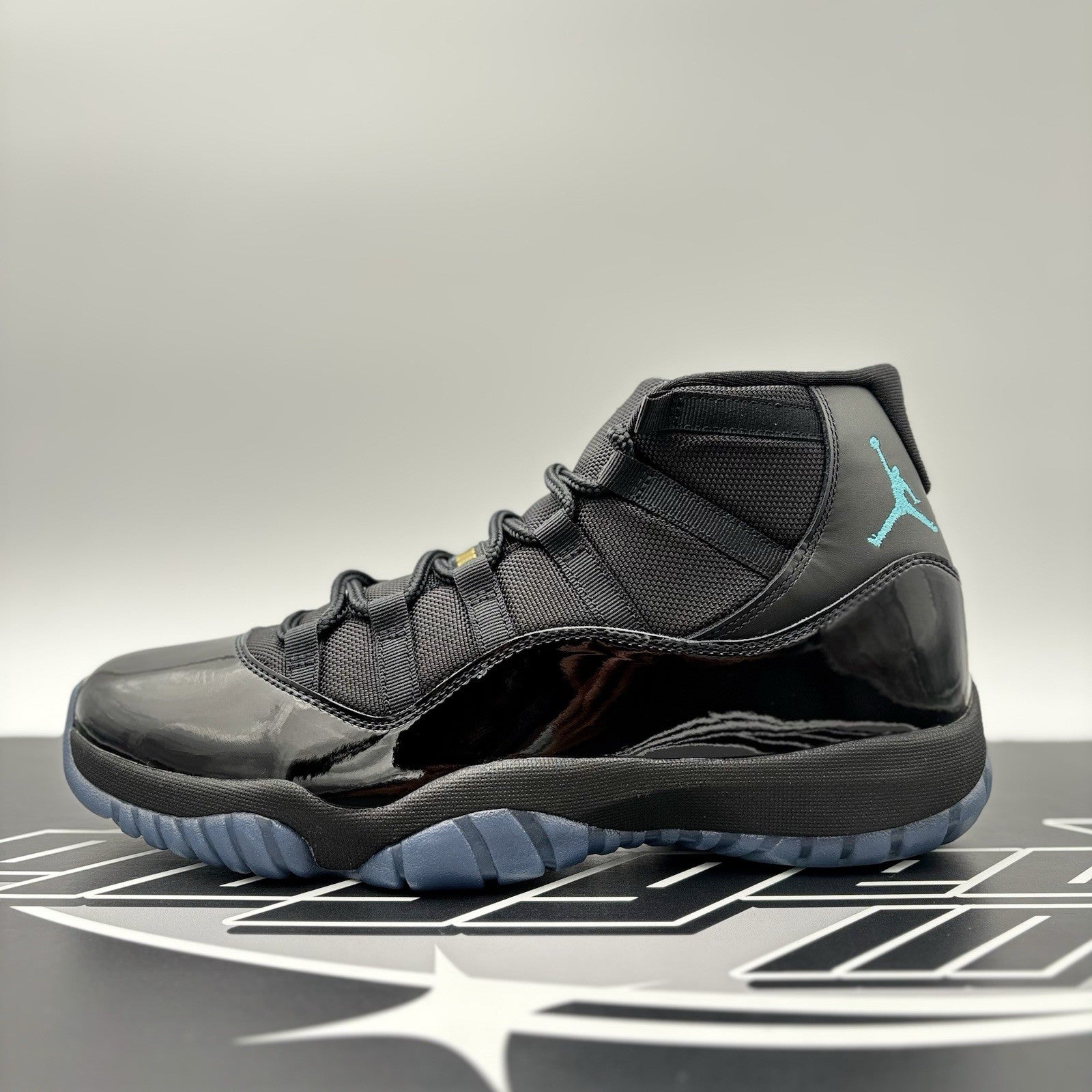Size 11.5 - Air Jordan 11 Retro 2025 Gamma Blue | NEW!
