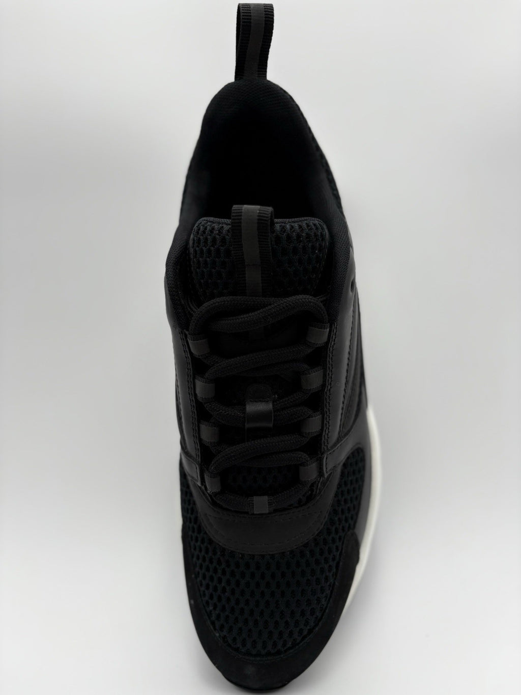 Size 41.5 (8.5 US) - Dior B22 Sneaker ' Black White ' | SUPER CLEAN!