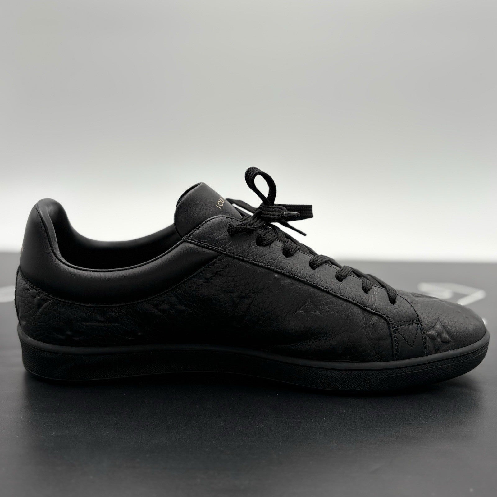 Size 9 LV (10-10.5 US) Louis Vuitton Luxembourg Monogram ' Black ' | WORN ONCE!