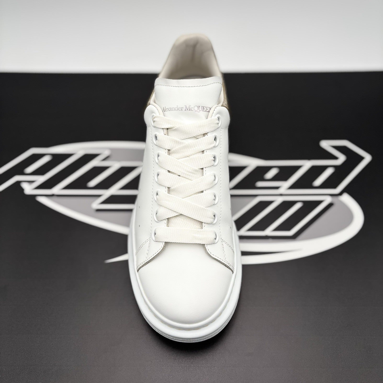 Size 41.5 (8.5 US) Alexander McQueen Oversized ' Gold Crocodile ' | GREAT COND!