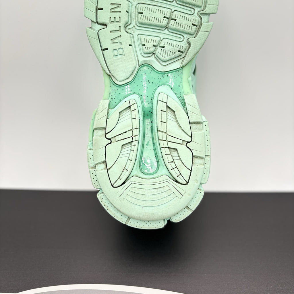 Size 44 (11 US) - Balenciaga Track ' Mint ' | GREAT CONDITION!