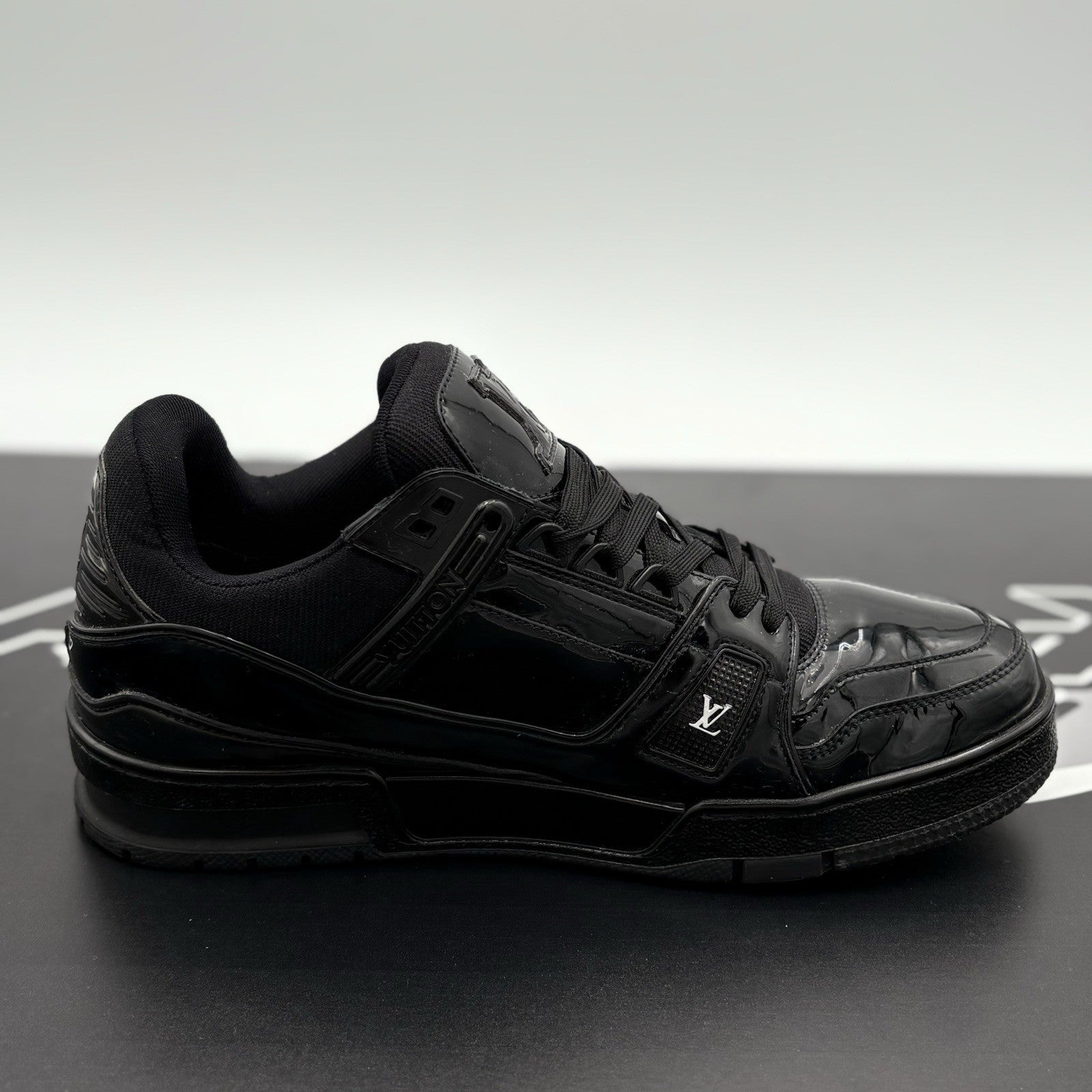 Size 6 LV (7-7.5 US) Louis Vuitton Trainer ' Patent Leather Black ' | GREAT COND
