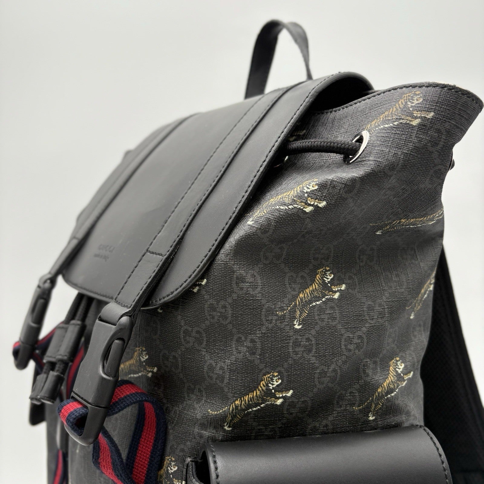 Gucci Bestiary GG Supreme Tigers Backpack ' Black Grey '