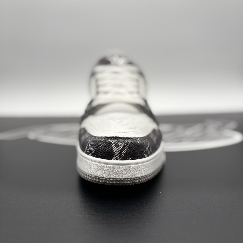 Size 11 LV (12- 12.5 US) Louis Vuitton Trainer ' Grey Denim ' | EXCELLENT!