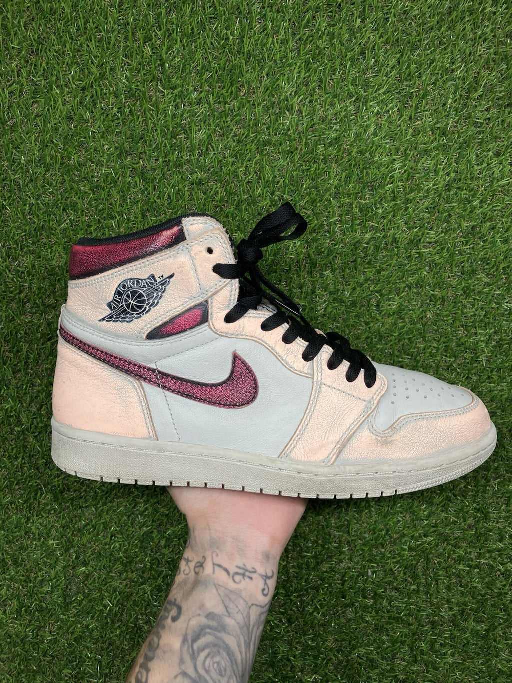 Size 9.5 - Jordan 1 Retro High SB ' NYC to Paris '