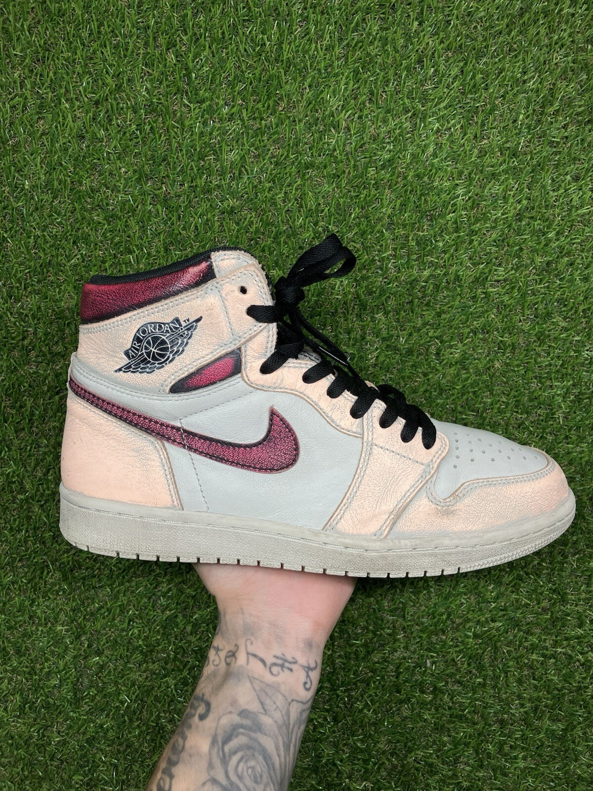 Size 9.5 - Jordan 1 Retro High SB ' NYC to Paris '