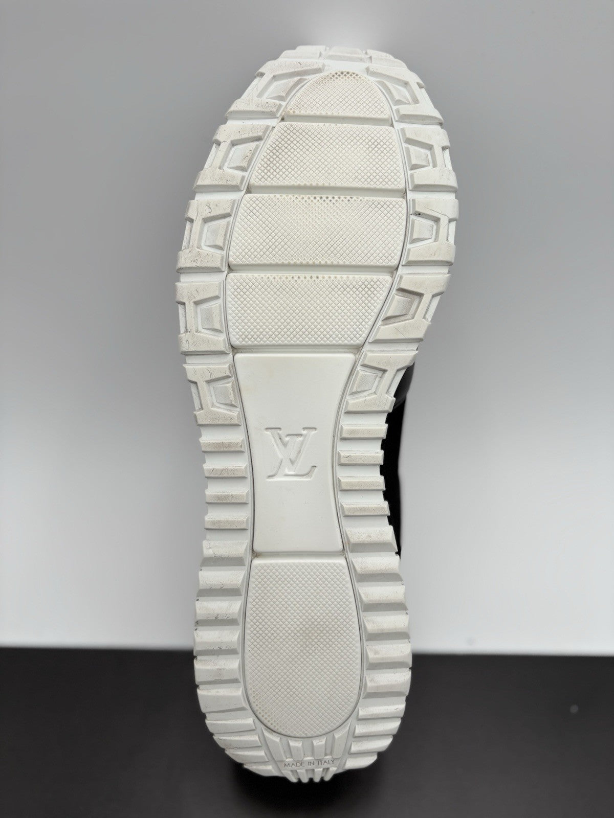 Size 9.5 LV (10.5-11 US) Louis Vuitton Run Away ' Black White ' | GOOD CONDITION