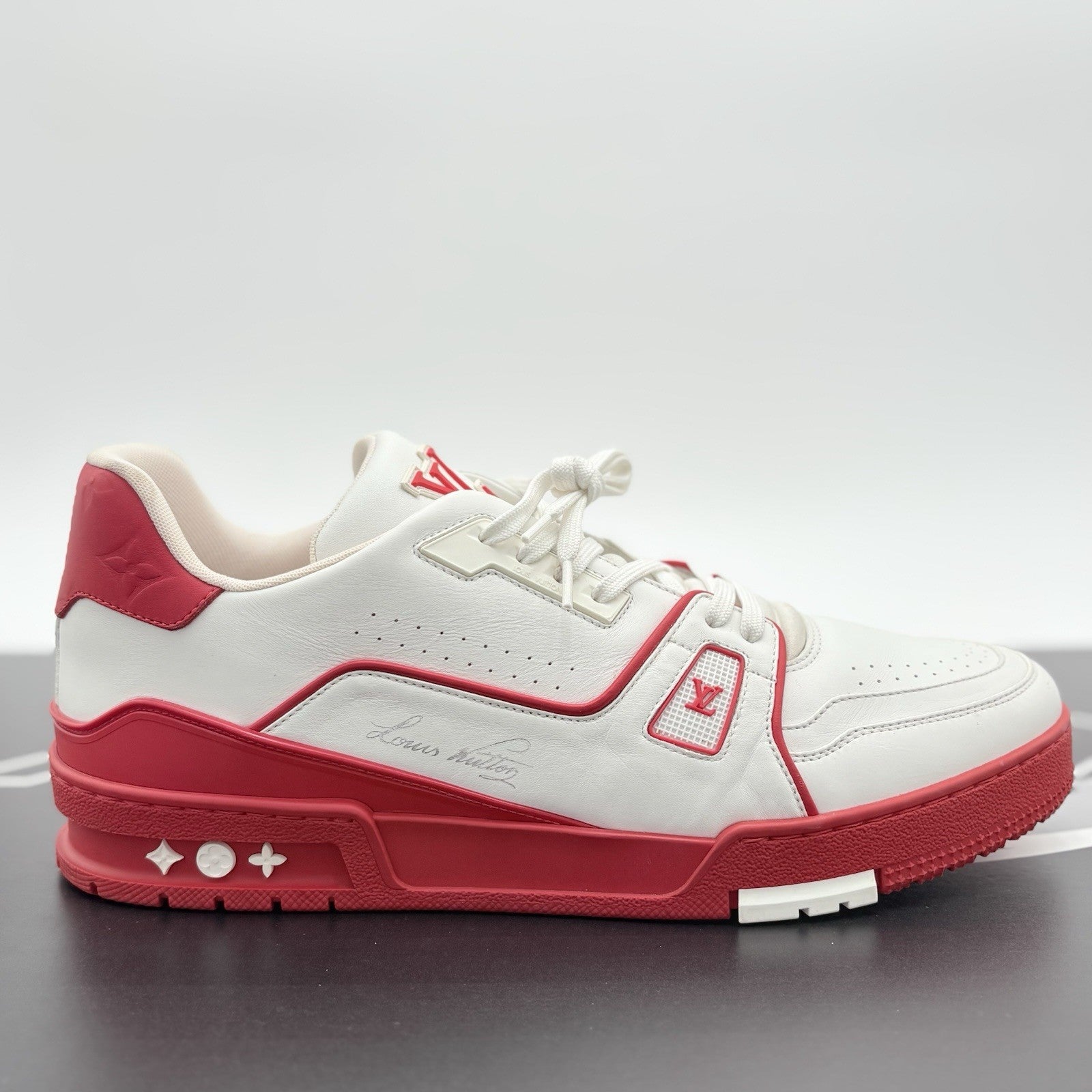 Size 10 LV (11-11.5 US ) Louis Vuitton Trainer ' White Red ' | SUPER CLEAN!