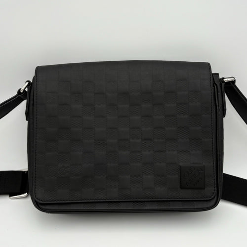 Louis Vuitton District PM Infini Messenger Bag ' Black ' | PRISTINE CONDITION!