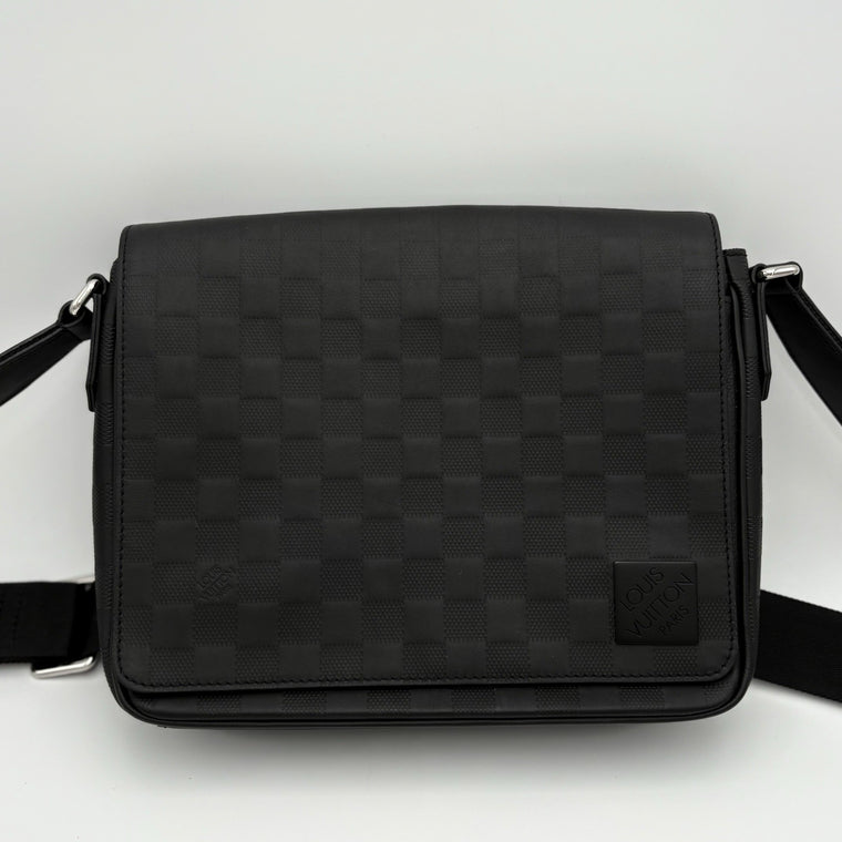 District PM Infini Messenger Bag Black — photo 2