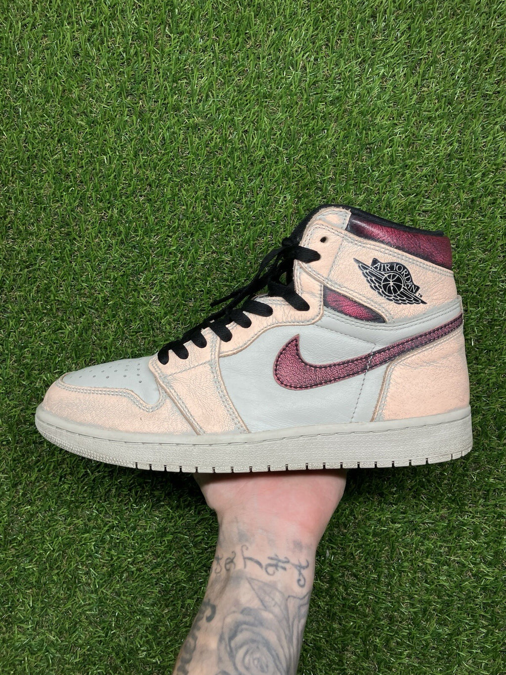 Size 9.5 - Jordan 1 Retro High SB ' NYC to Paris '