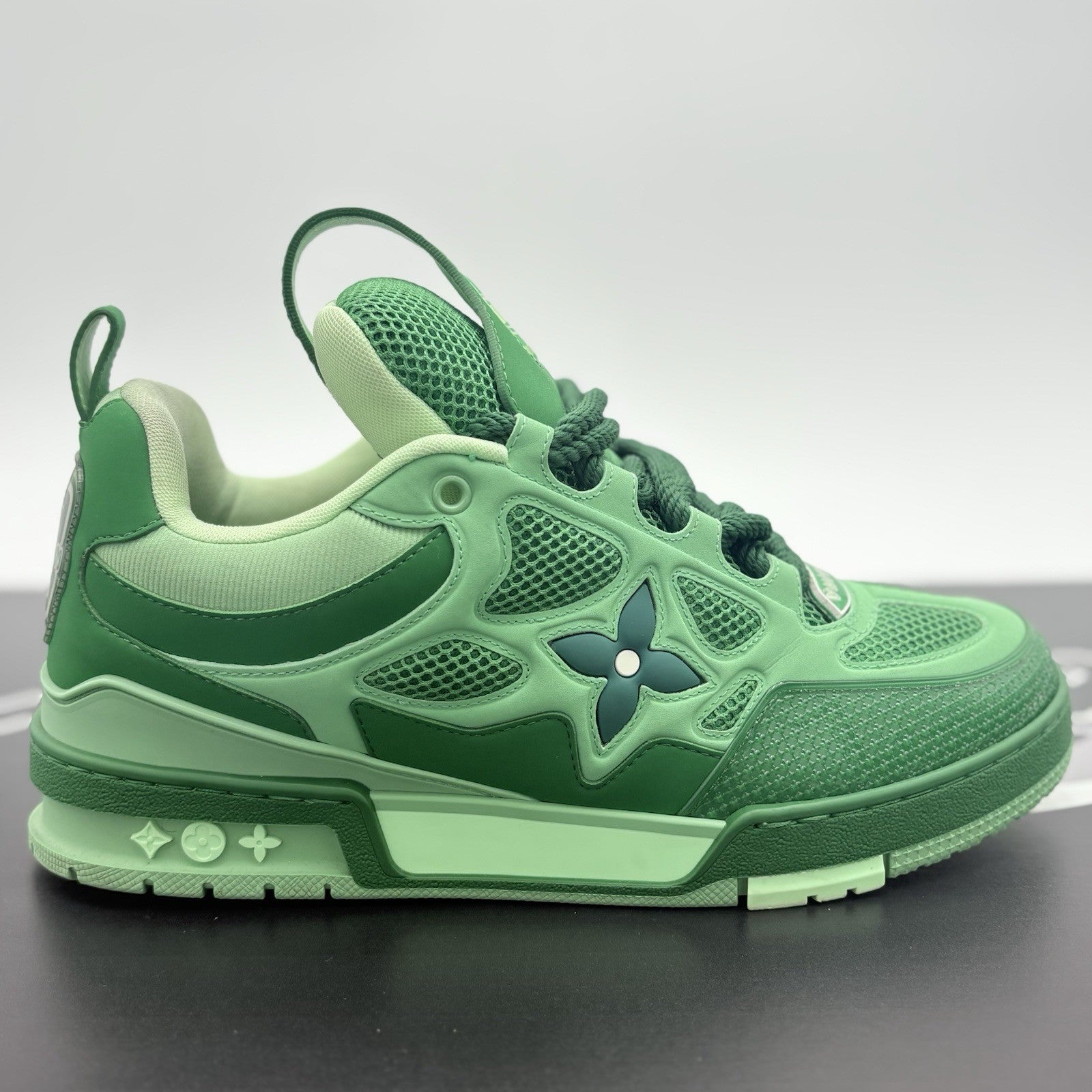 Size 8.5 LV (9.5-10 US) - Louis Vuitton Skate ' Green ' | SUPER CLEAN!