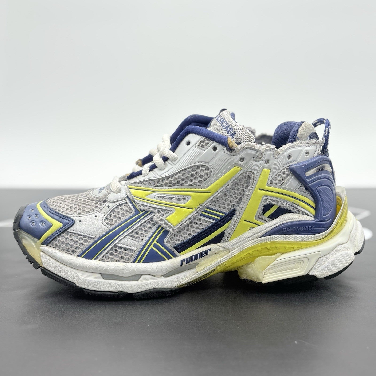 Size 41 (8 US) - Balenciaga Runner ' White Blue Yellow ' | GOOD CONDITION!
