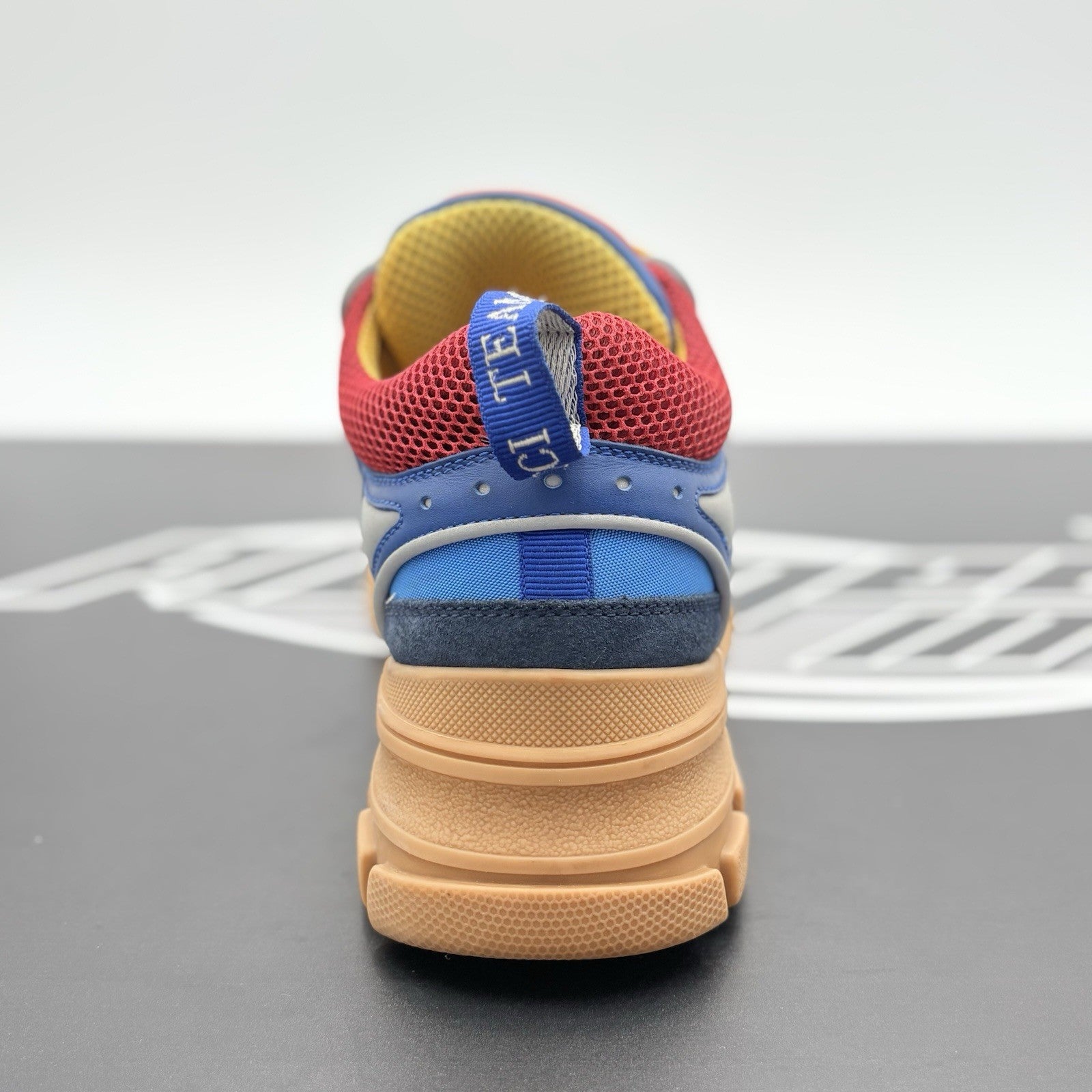 Size 7 G (7.5 US) - Gucci Flashtrek ' Blue Gum ' | GREAT CONDITION!