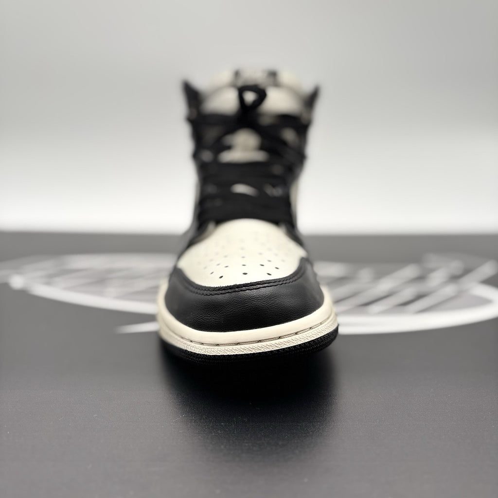 Size 8.5 - Air Jordan 1 Retro OG High ' Dark Mocha ' | GOOD CONDITION!