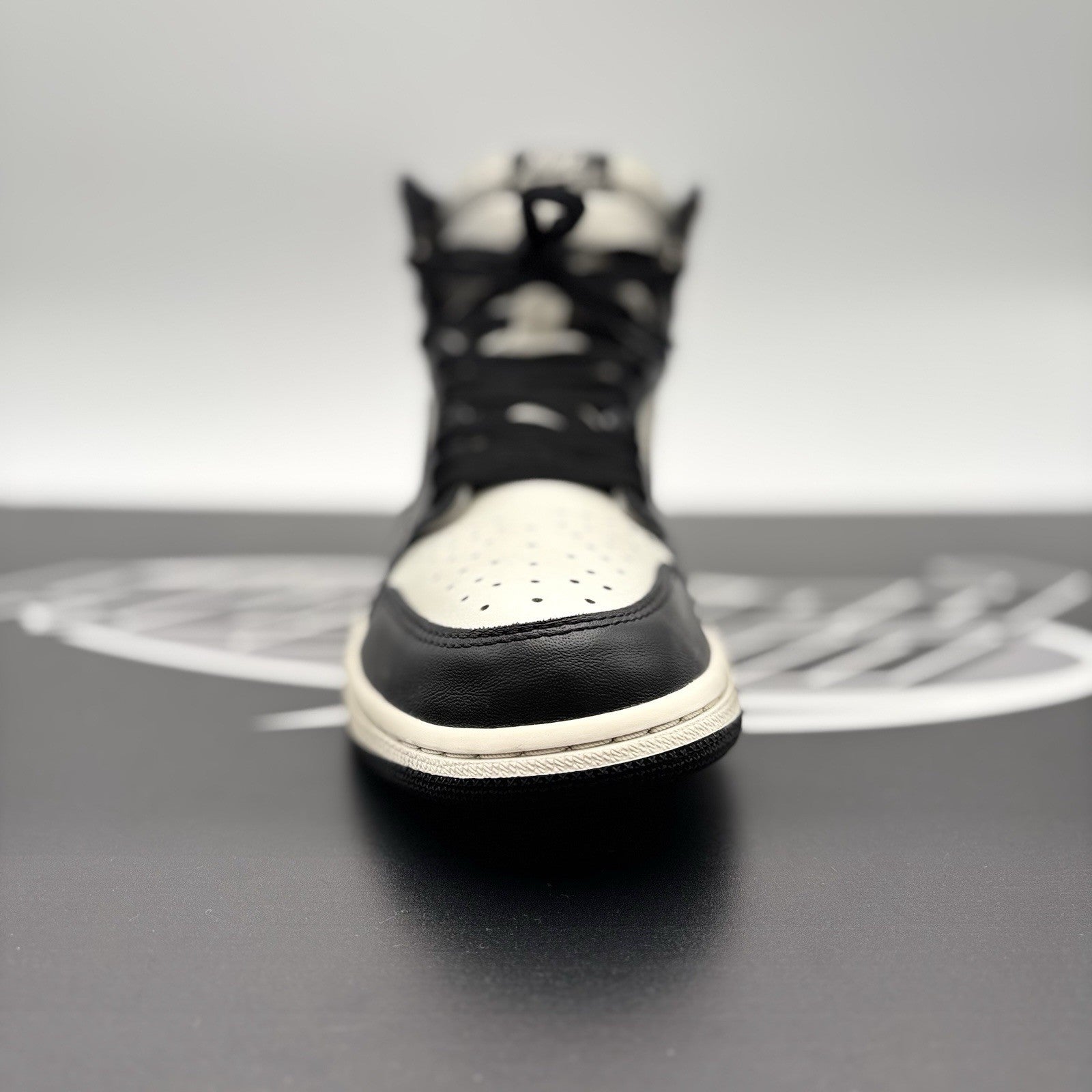 Size 8.5 - Air Jordan 1 Retro OG High ' Dark Mocha ' | GOOD CONDITION!