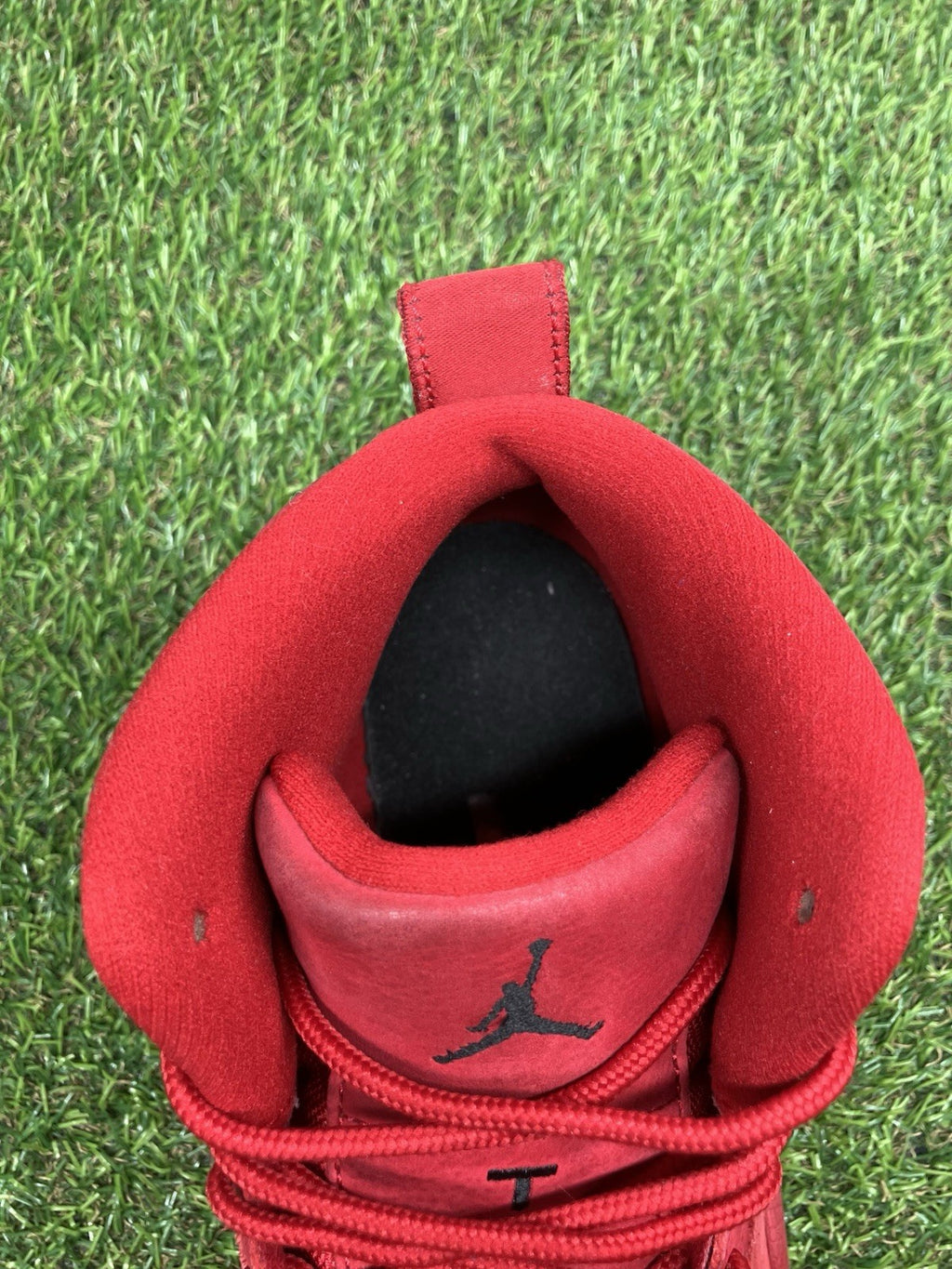 Size 11.5 - Nike Air Jordan 12 Retro ' Gym Red ' | GREAT CONDITION!