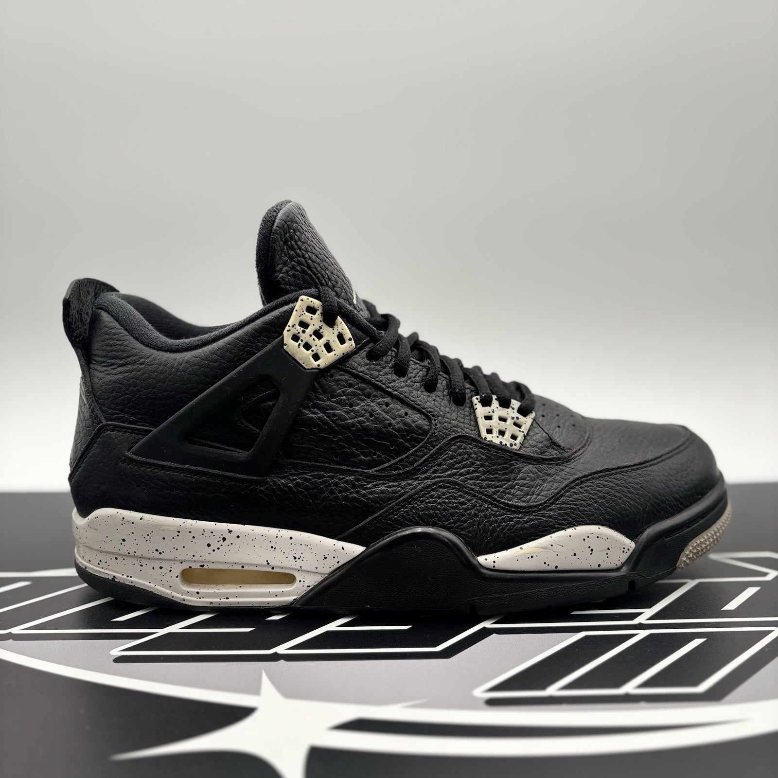 Size 11.5 - Nike Air Jordan 4 Retro 2015 ' Oreo '