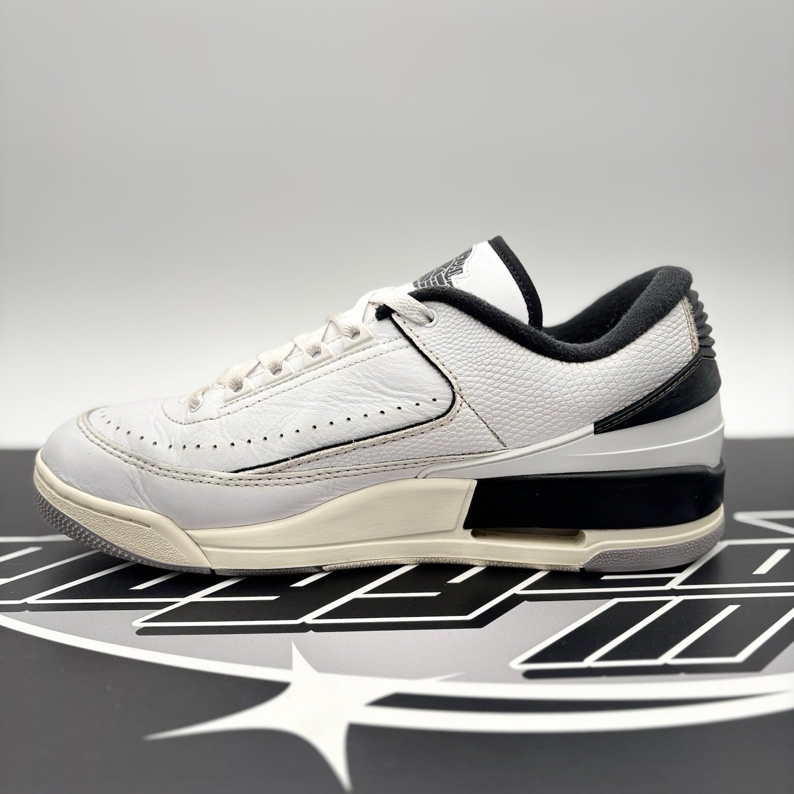 Size 11 - Air Jordan 2 Low ' White Black ' | GOOD CONDITION!