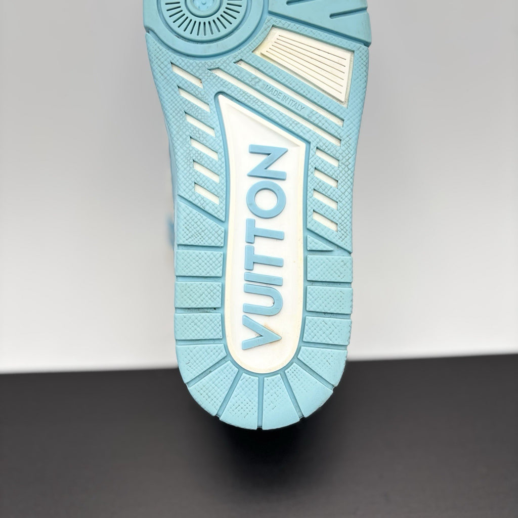 Size 4 LV (5-5.5 US) - Louis Vuitton Trainer ' Sky Blue, White ' | GREAT COND!