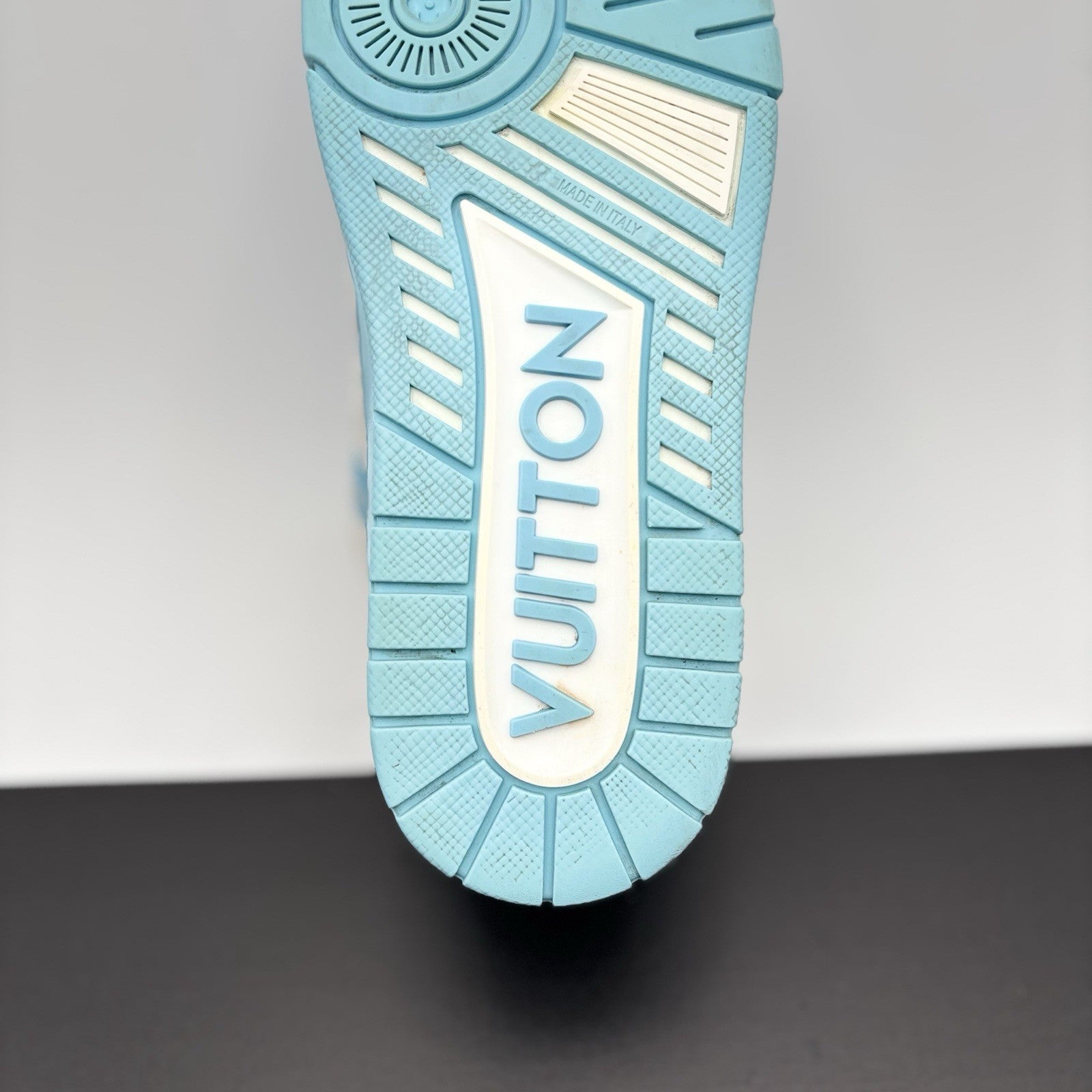 Size 4 LV (5-5.5 US) - Louis Vuitton Trainer ' Sky Blue, White ' | GREAT COND!