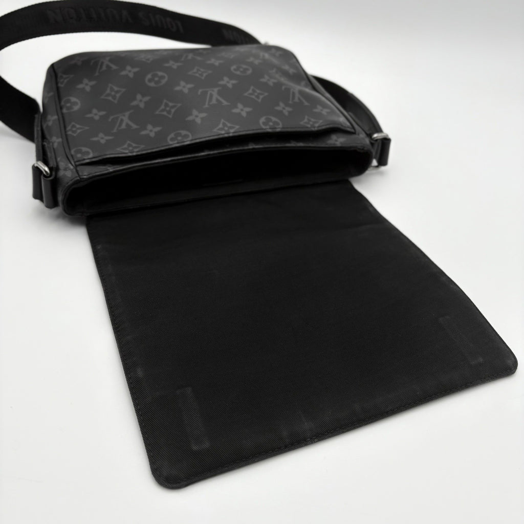 Louis Vuitton District PM Monogram Eclipse Messenger Bag ' Black '