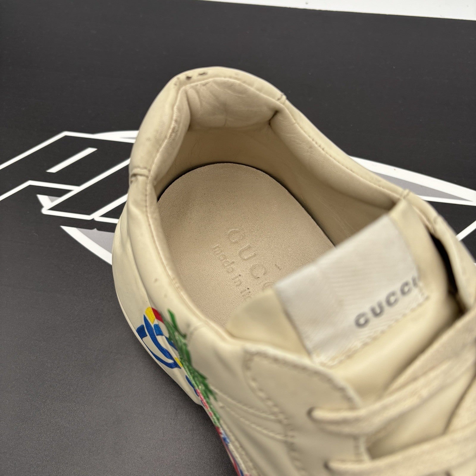 Size 9 G (9.5 US) Gucci Rhyton GG  ‘ Hawaii Ivory Multi ’ | GOOD CONDITION!