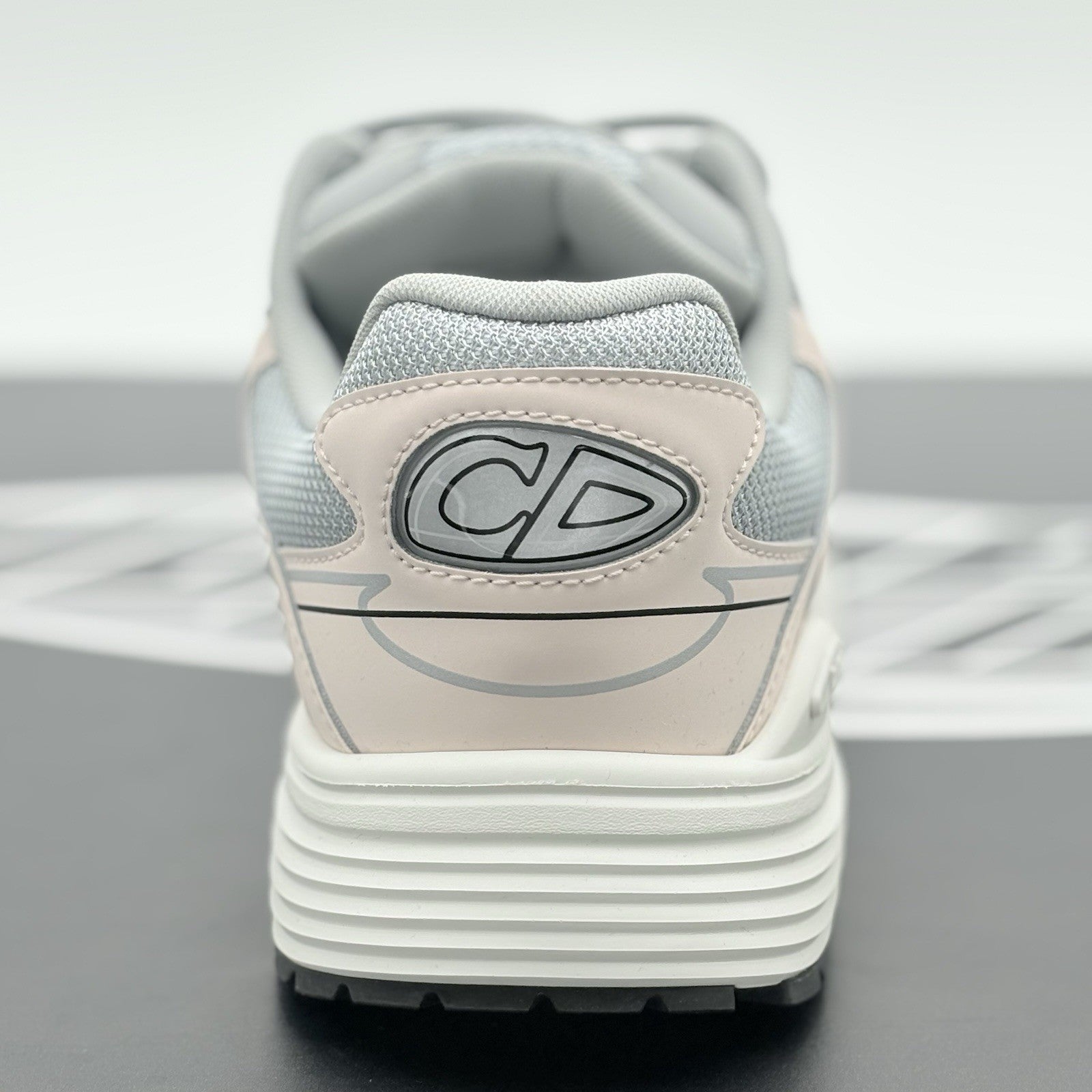 Size 44 (11 US) Dior B30 Reflective ' Grey Light Pink ' | BRAND NEW!