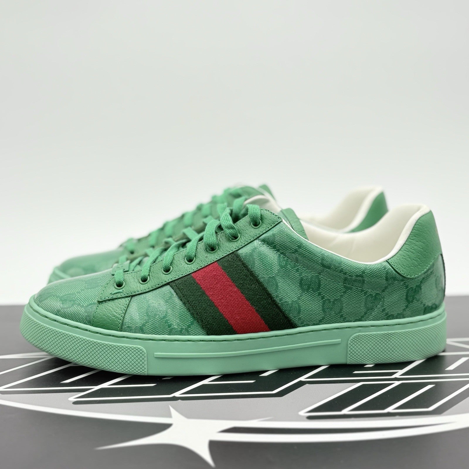 Size 10.5 G (11 US) - Gucci Ace GG Crystal Canvas ' Green ' | SUPER CLEAN!